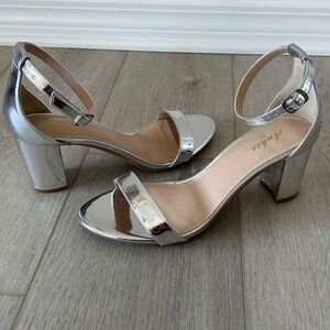 Ankis Womens Silver Metallic Block Heel Ankle Strap Sandals Size 8 Open Toe